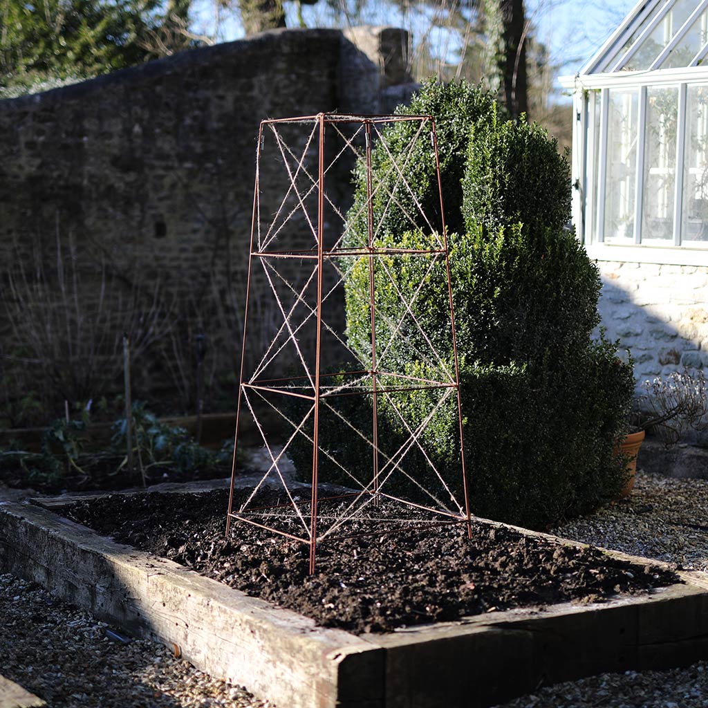 garden folding frame with string