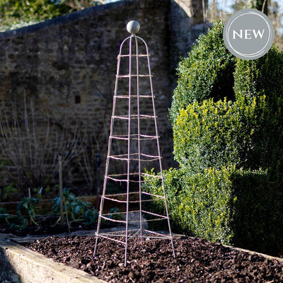 obelisk with jute string