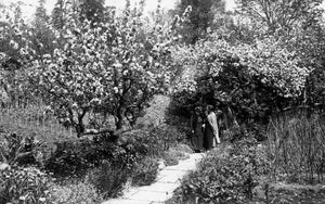 Gertrude Jekyll black and white photograph of her in her garden